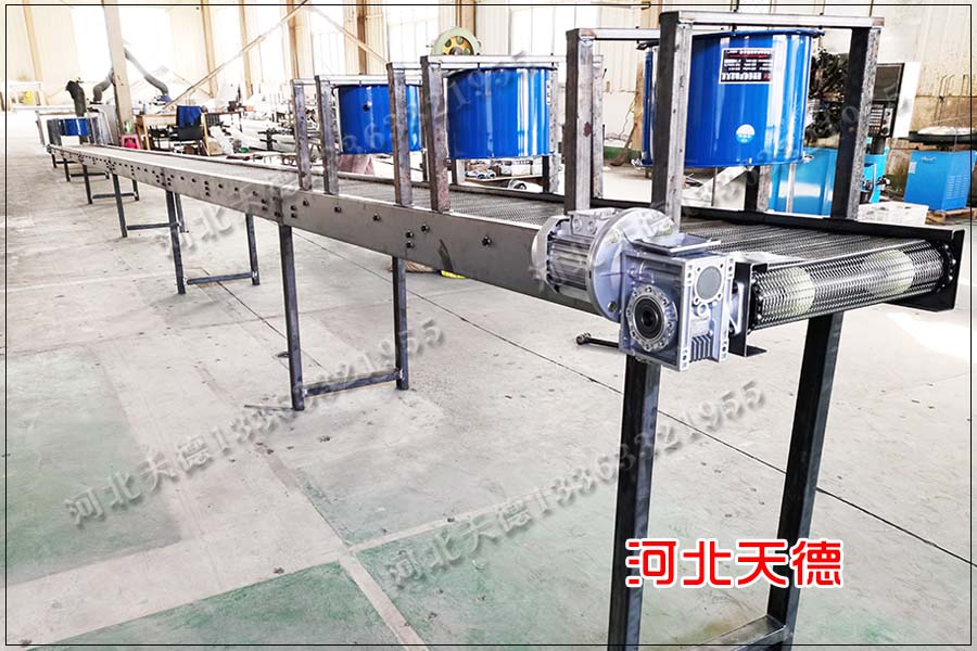 網(wǎng)帶輸送機(jī)