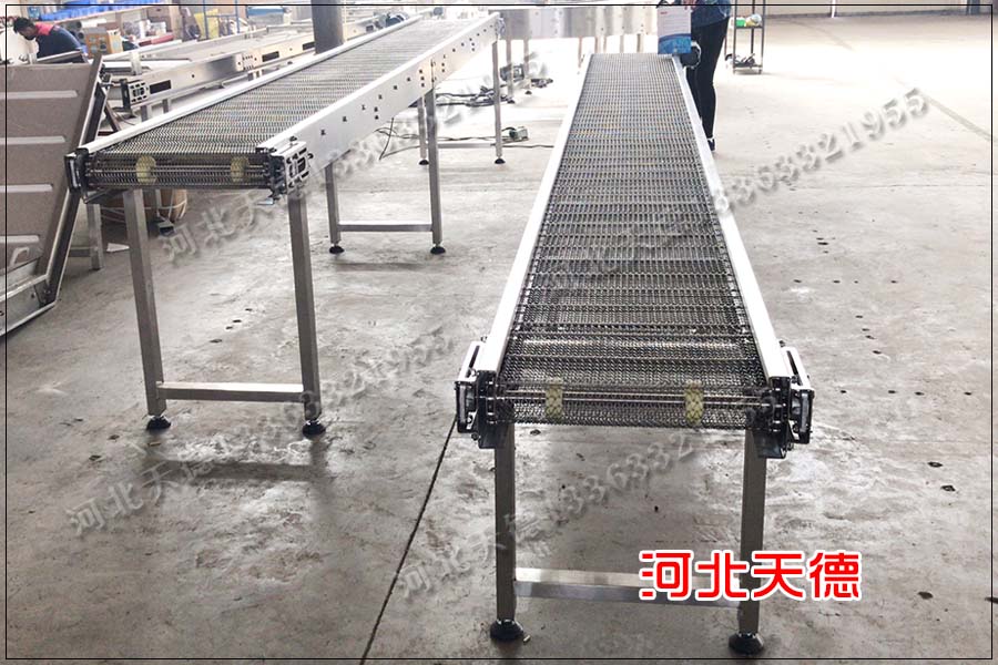 網(wǎng)帶輸送機(jī)