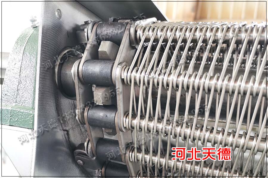 網(wǎng)帶輸送機(jī)