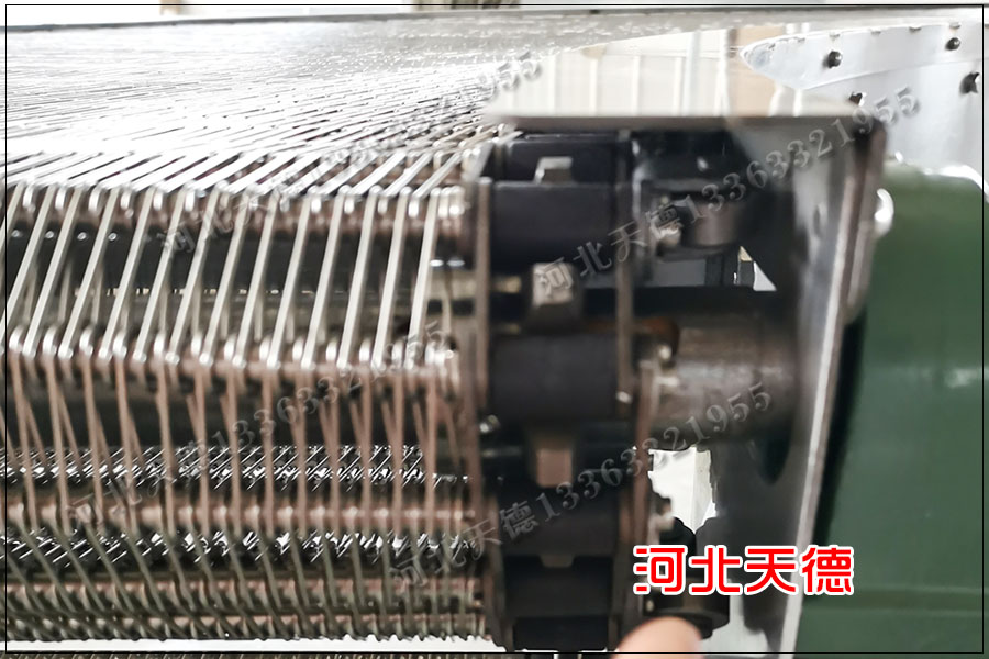 網(wǎng)帶輸送機(jī)