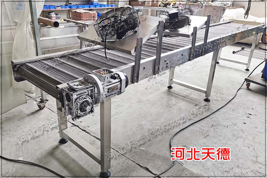 網(wǎng)帶輸送機(jī)