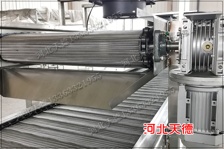 網(wǎng)帶輸送機